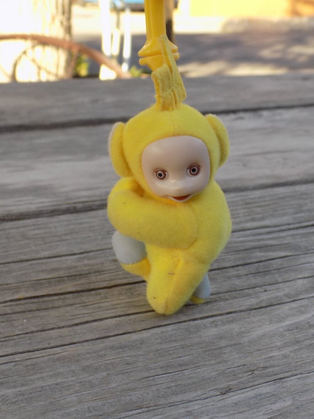 Teletubbies Laa Laa Yellow 1998 Backpack Clip, Cloth  Rag doll, Plush Keychain*